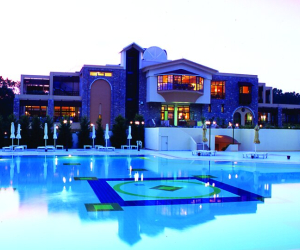 Simantro Resort