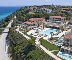 Cora Hotel & Spa Resort