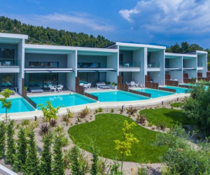 Lagomandra Beach&Suites