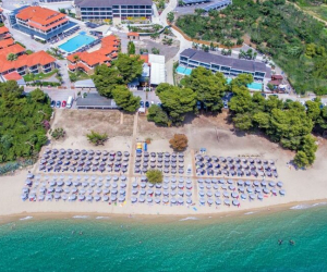 Lagomandra Beach&Suites