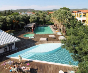 Despotiko Apartment Hotel & Suites