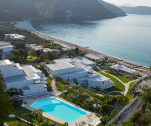 Lichnos Beach Hotel&Suites