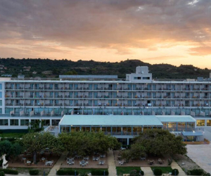 Ninos Grand Hotel & Resort