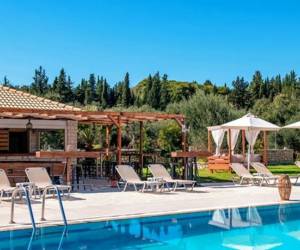 Ekati Mare Boutique Resort