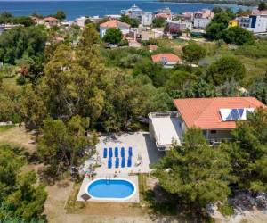 Marti Garden Suites