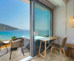 Essentia Luxury