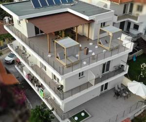 Sunshine Apartments