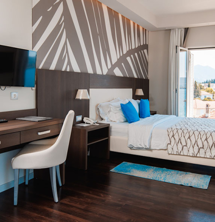 Junior suite, bočni pogled more