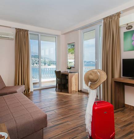 Suite, pogled more