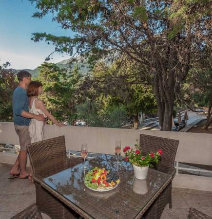 Family apartman, pogled more