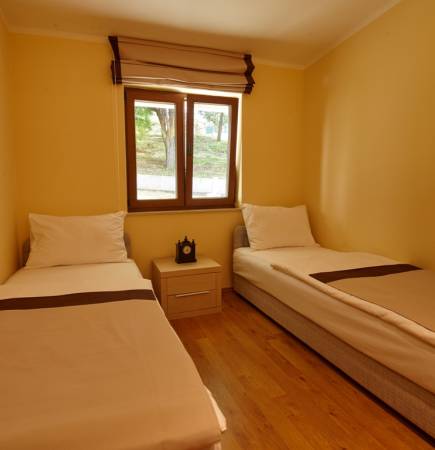 Family apartman, pogled more